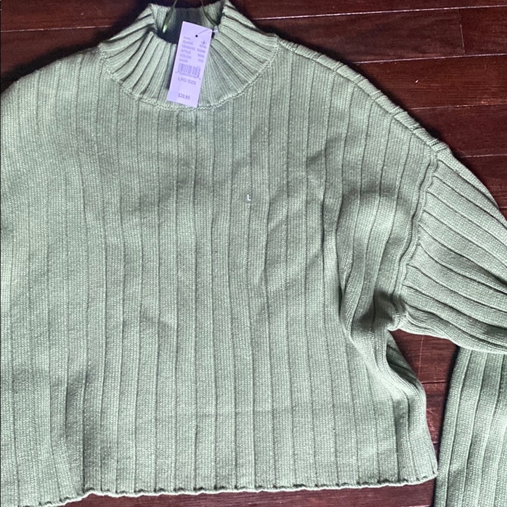 Green Cropped Sweater